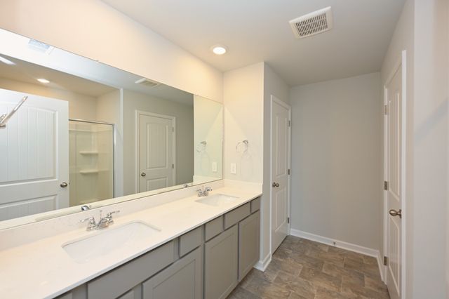 909 Shorttail Ln, Lebanon, TN 37090