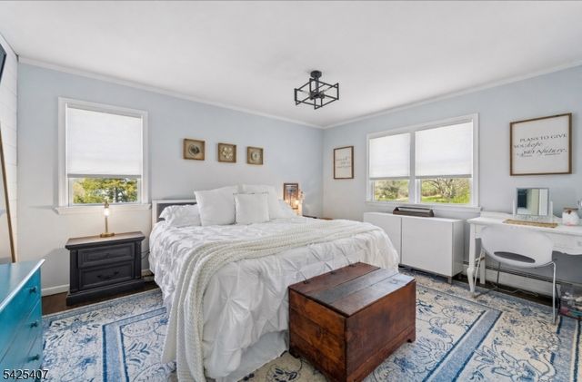 108 Beacon Hill Rd, Washington Twp., NJ 07830