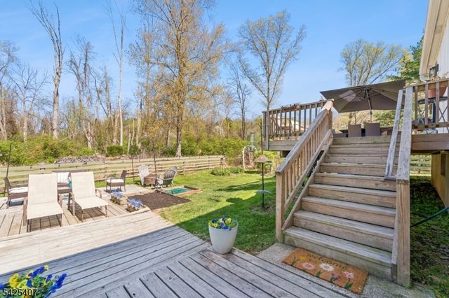 108 Beacon Hill Rd, Washington Twp., NJ 07830