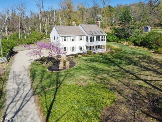 108 Beacon Hill Rd, Washington Twp., NJ 07830