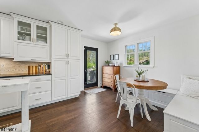 108 Beacon Hill Rd, Washington Twp., NJ 07830