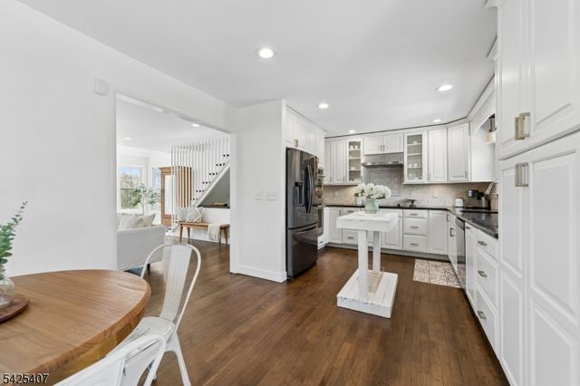 108 Beacon Hill Rd, Washington Twp., NJ 07830