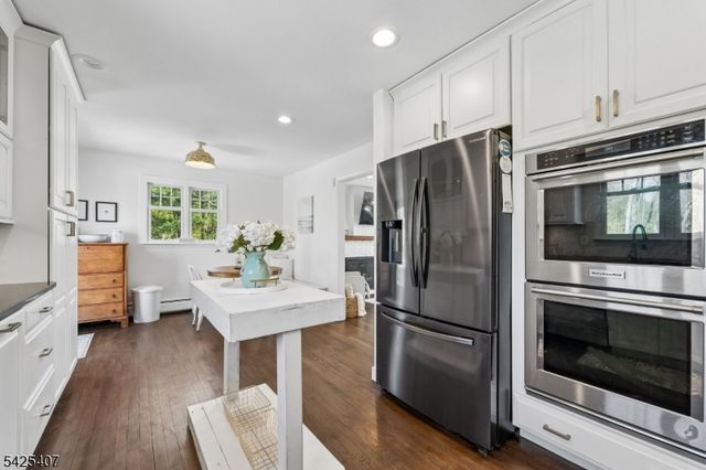 108 Beacon Hill Rd, Washington Twp., NJ 07830