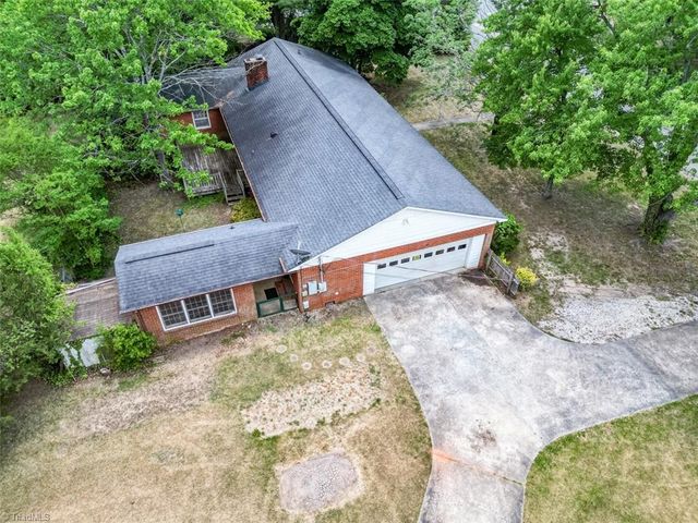 1303 Briarcliff Road, Burlington, NC 27215