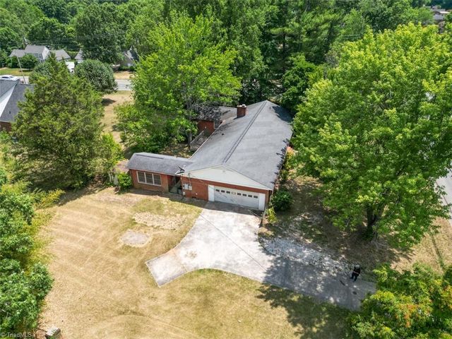 1303 Briarcliff Road, Burlington, NC 27215