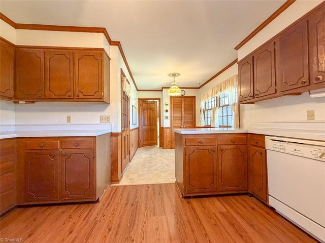 1303 Briarcliff Road, Burlington, NC 27215