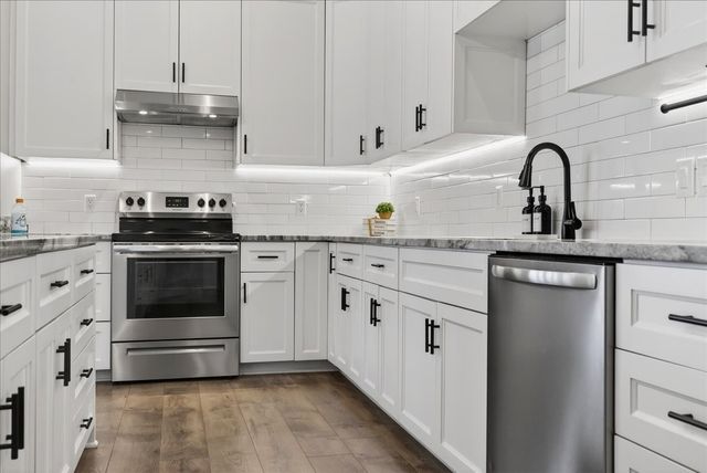 245 Autumn Wood Trail, Gun Barrel City, TX 75156