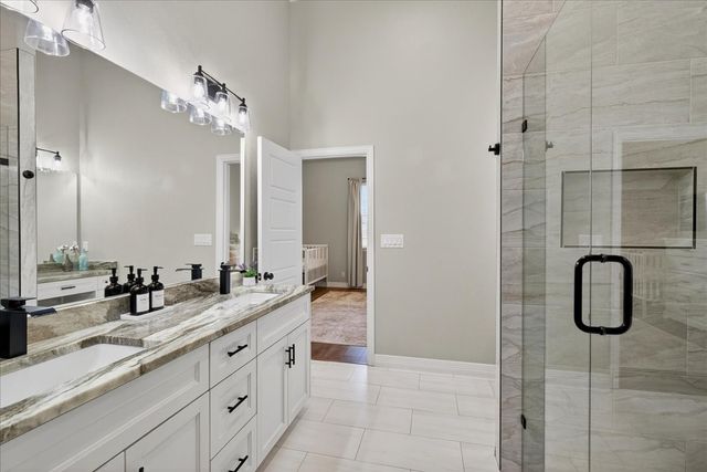 245 Autumn Wood Trail, Gun Barrel City, TX 75156