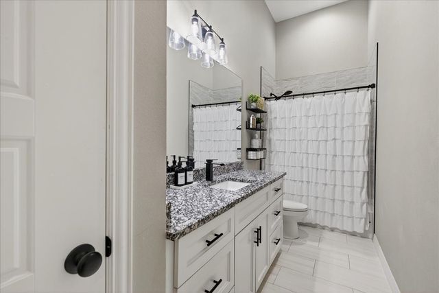 245 Autumn Wood Trail, Gun Barrel City, TX 75156