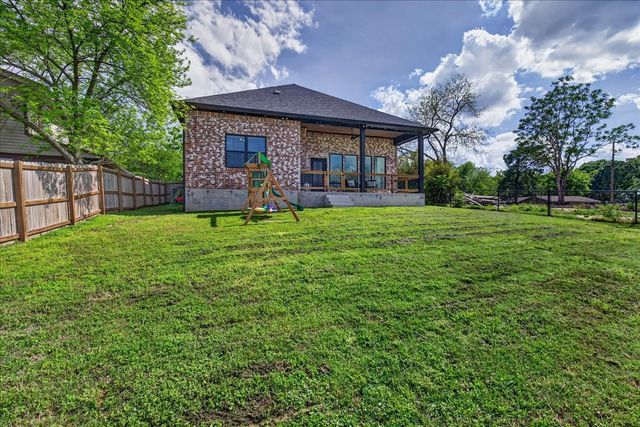 245 Autumn Wood Trail, Gun Barrel City, TX 75156