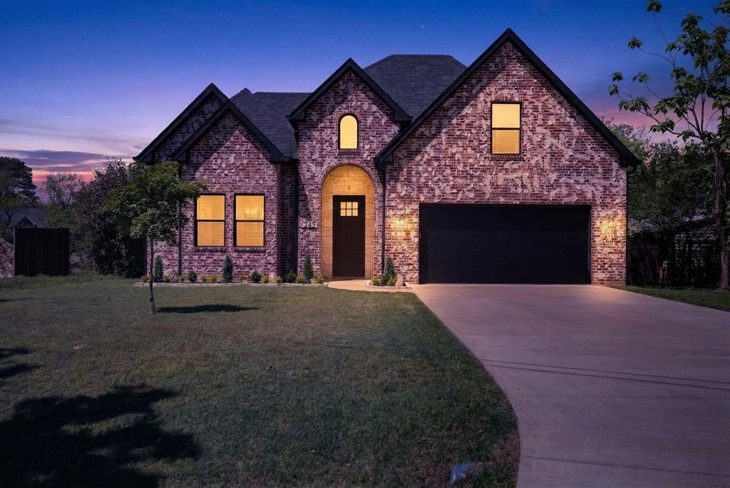 245 Autumn Wood Trail, Gun Barrel City, TX 75156