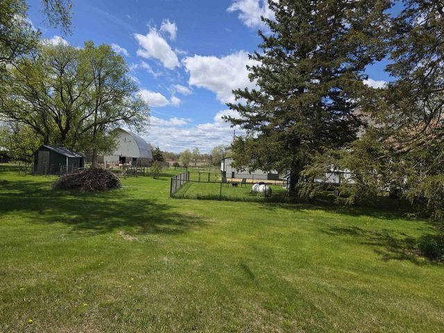 W6581 Meyer Road, New Lisbon, WI 53950