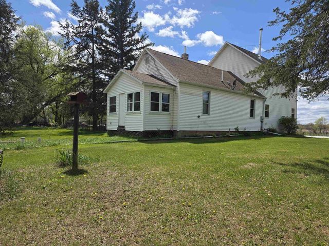 W6581 Meyer Road, New Lisbon, WI 53950