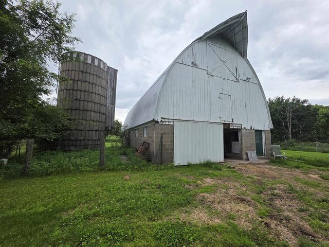 W6581 Meyer Road, New Lisbon, WI 53950