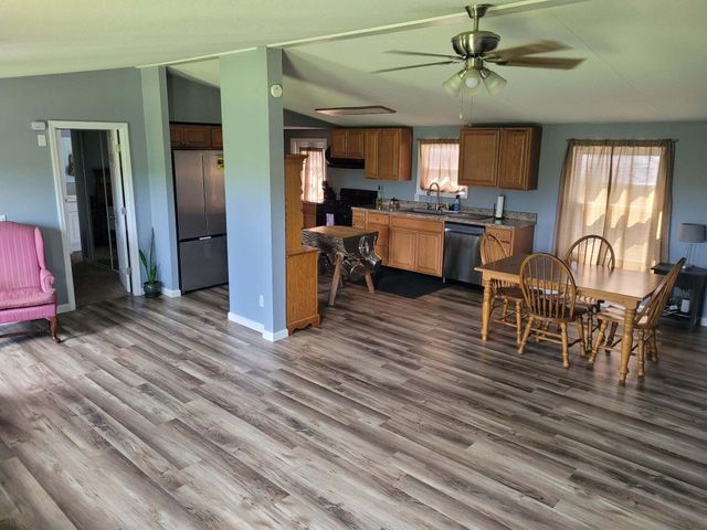 339 County Road 61, Riceville, TN 37370