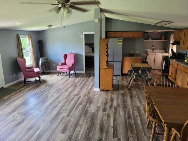 339 County Road 61, Riceville, TN 37370