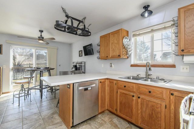 543 Goldenrod Circle, Verona, WI 53593