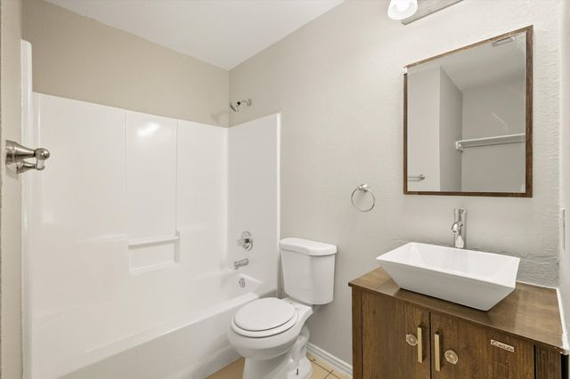 1909 May Street, Fort Worth, TX 76110