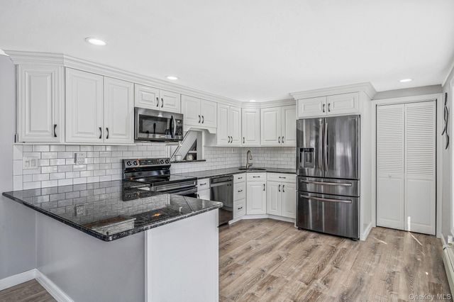 19 Osborne Avenue, Mount Sinai, NY 11766