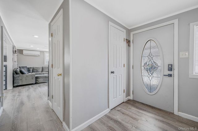 19 Osborne Avenue, Mount Sinai, NY 11766