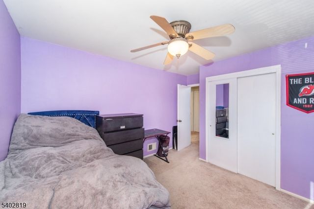 107 Nightingale Ct, Old Bridge Twp., NJ 08857