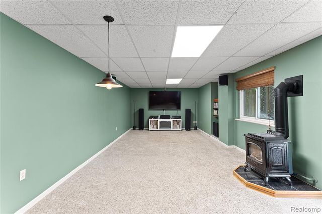 2328 Chestnut Circle, Lake Orion, MI 48360