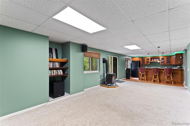 2328 Chestnut Circle, Lake Orion, MI 48360