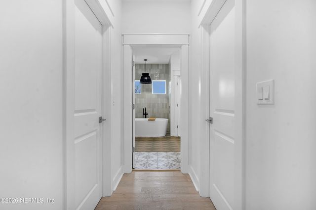 636 8TH Avenue N, Jacksonville Beach, FL 32250