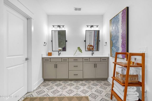 636 8TH Avenue N, Jacksonville Beach, FL 32250