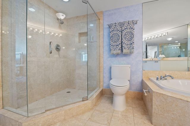 2001 N Ocean Boulevard 605, Fort Lauderdale, FL 33305