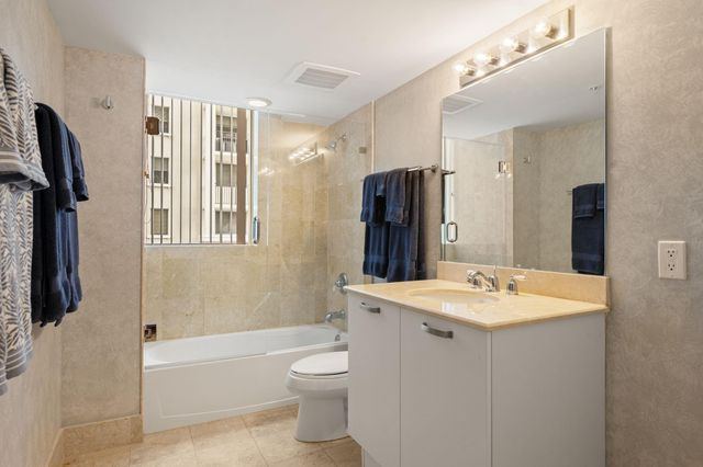 2001 N Ocean Boulevard 605, Fort Lauderdale, FL 33305