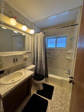 1686 S Bassett Street, Detroit, MI 48217