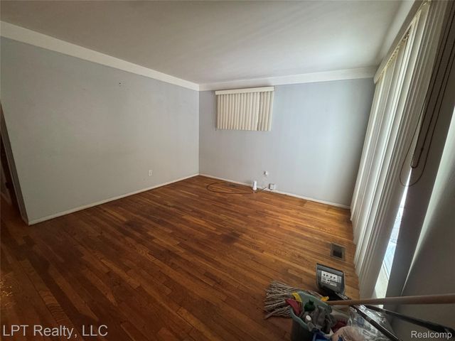 1686 S Bassett Street, Detroit, MI 48217