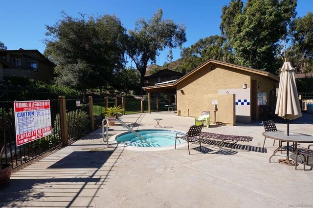 7390 Mission Trails Dr 95, Santee, CA 92071