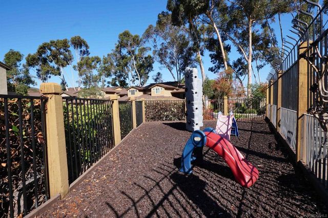 7390 Mission Trails Dr 95, Santee, CA 92071