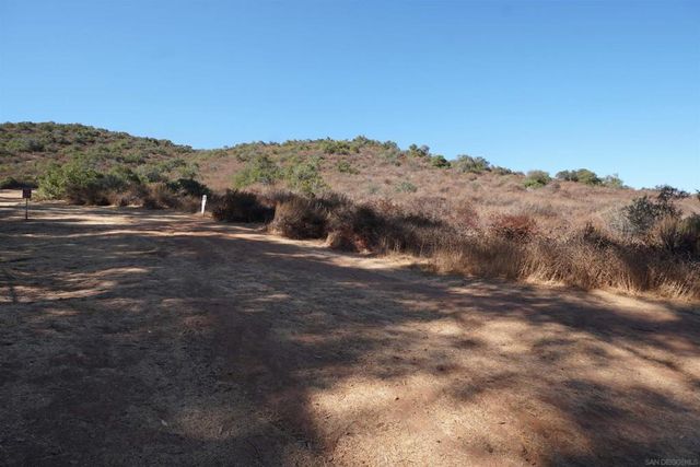 7390 Mission Trails Dr 95, Santee, CA 92071