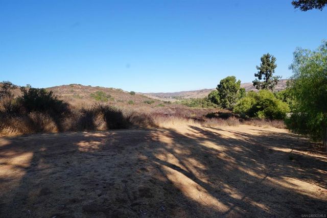 7390 Mission Trails Dr 95, Santee, CA 92071