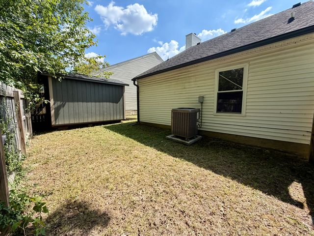 704 Maple Pl, Nashville, TN 37216