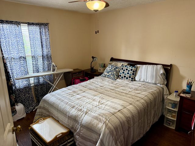 704 Maple Pl, Nashville, TN 37216