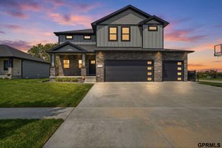 1111 Terrace View Drive, Hickman, NE 68372