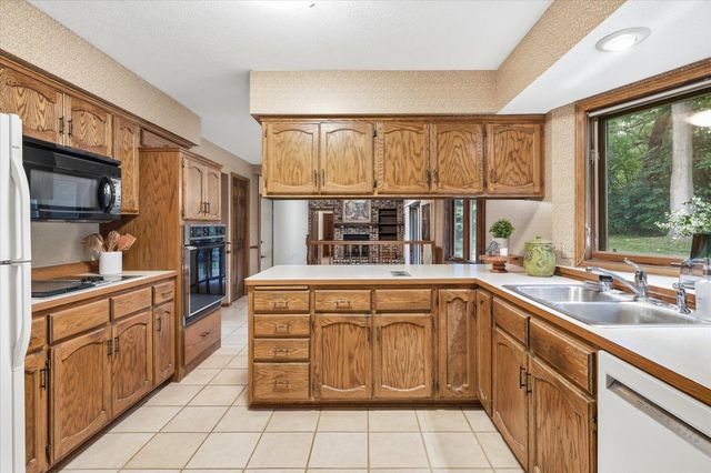 4710 Goldenrod Lane N, Plymouth, MN 55442
