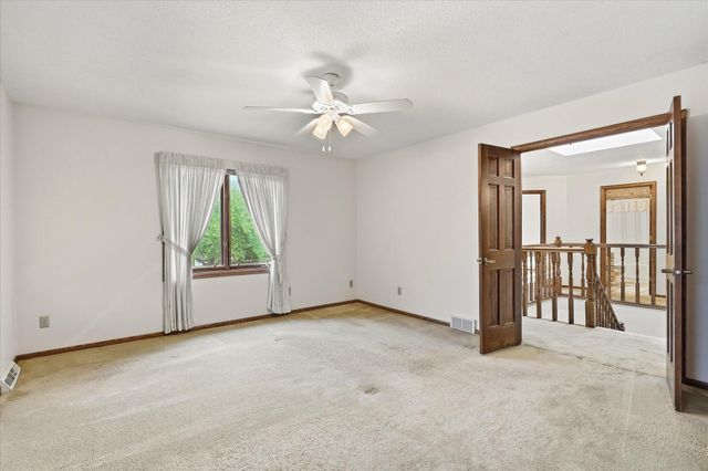 4710 Goldenrod Lane N, Plymouth, MN 55442