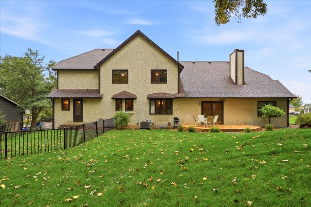 4710 Goldenrod Lane N, Plymouth, MN 55442