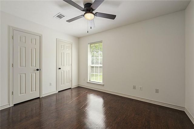 1300 Danville Court, College Station, TX 77845