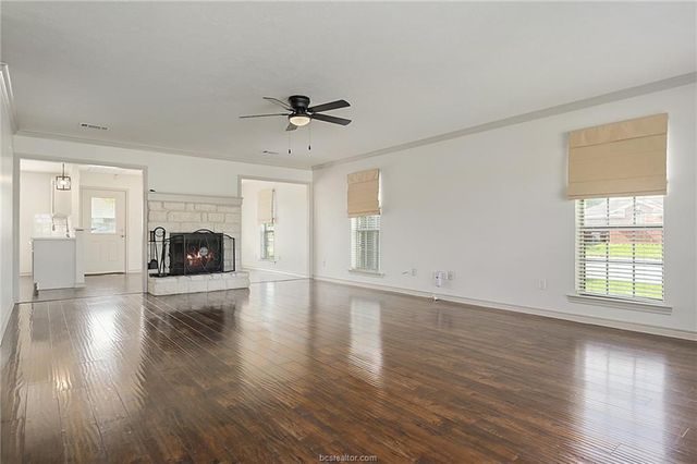 1300 Danville Court, College Station, TX 77845