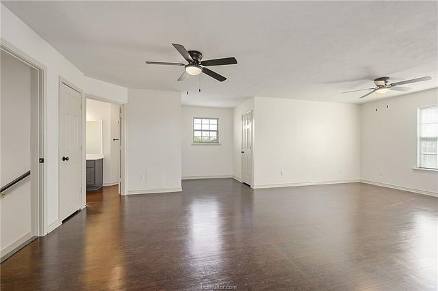 1300 Danville Court, College Station, TX 77845
