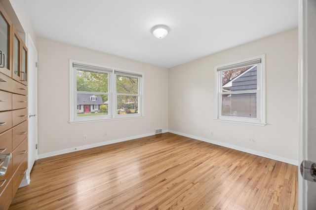 419 Tyler Avenue S, Hopkins, MN 55343