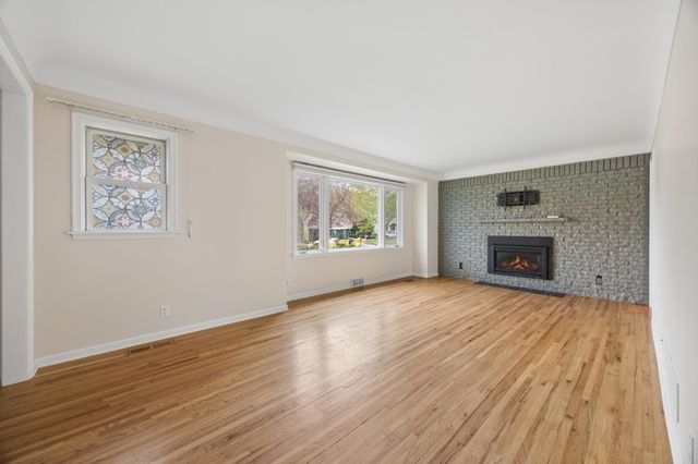 419 Tyler Avenue S, Hopkins, MN 55343