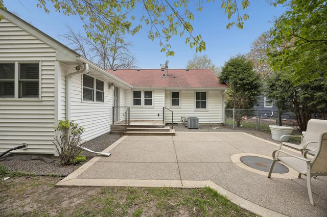 419 Tyler Avenue S, Hopkins, MN 55343