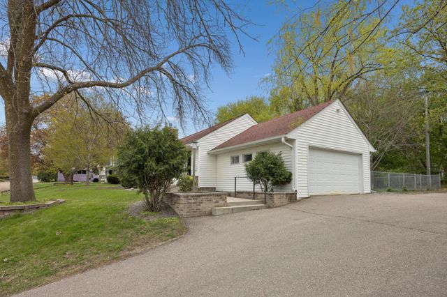 419 Tyler Avenue S, Hopkins, MN 55343